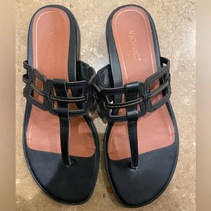 Vionic Black Sandals EUC